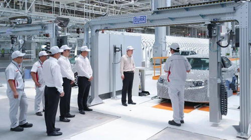 科技感十足 探秘恒大 黑燈工廠